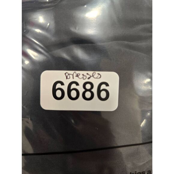 Fabletics Electra Puffy Bomber Jacket Black Size XL 14–16 Women’s NWT Lightweigh - Picture 10 of 10